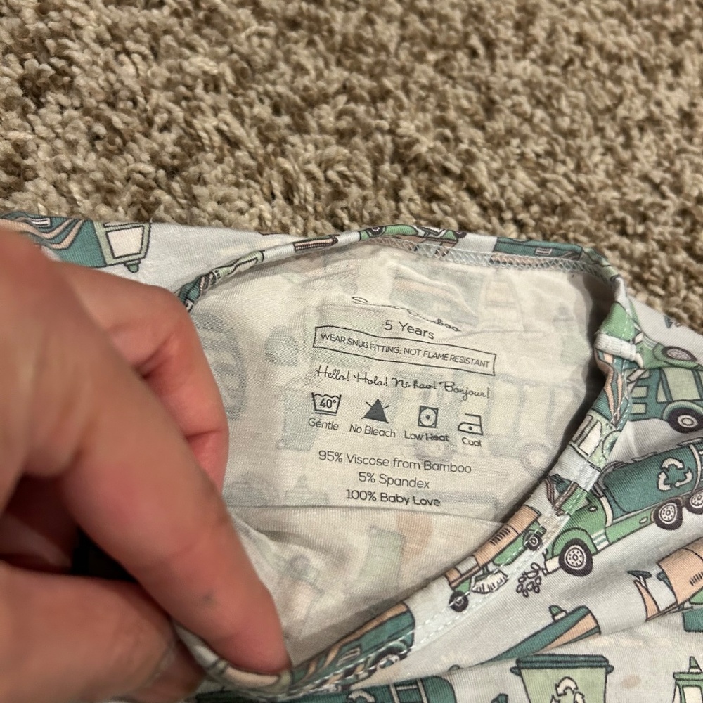 Sweet Bamboo Kids Long Sleeve Shirt Bundle Size 5 Garbage Truck & Construction - Picture 4 of 10